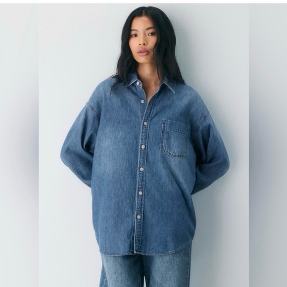 Aritzia Denim Forum 80s Comfy Shirt - Picture 1 of 10